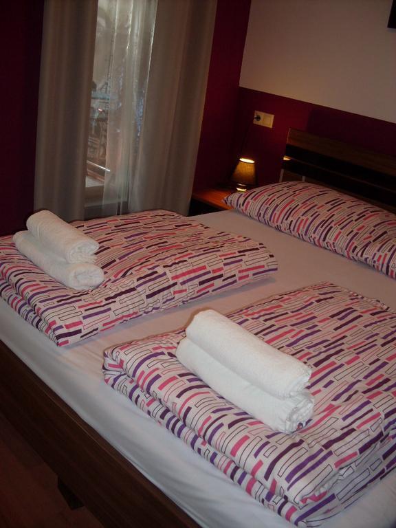 Cecilia Apartman Apartment Sárvár Cameră foto